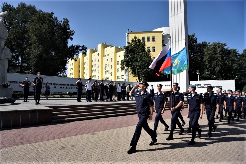  Чествование участников Курской битвы на площади Победы города Рязани. Фото: Анатолий Еврилов