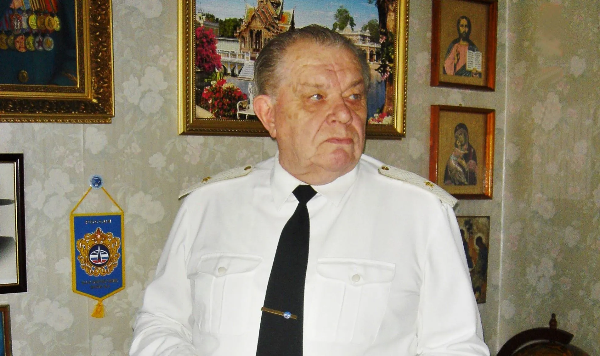 На снимке: генерал-майор Александр Дмитриевич Курланов.