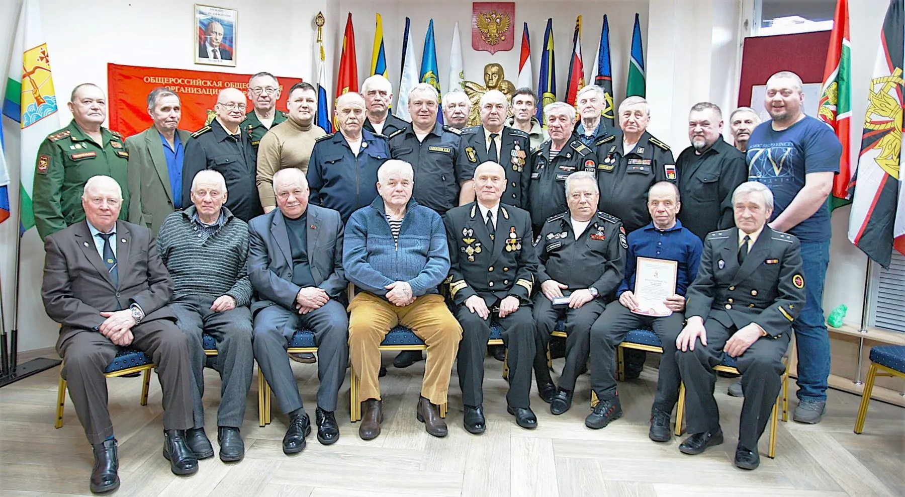 На снимке: участники заседания оргкомитета V военно-патриотического фестиваля «Тельняшечка».